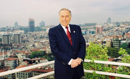 Mərkəzi Kəşfiyyat İdarəsi Heydər Əliyev haqda məxfi məruzə yaydı