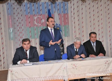  İcra başçısı müavinini işdən çıxardı 