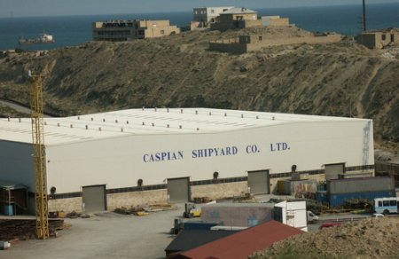 Bakıda nəhəng platformalar və gəmilər inşa edən tərsanə bağlanır