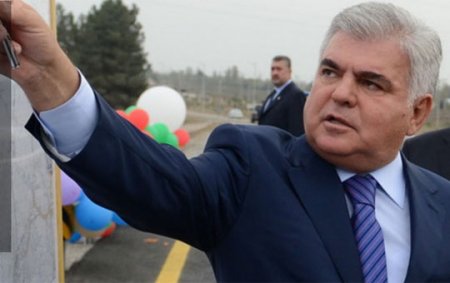 Ziya Məmmədovun qardaşı oğlu devalvasiyadan dərhal sonra pulları xaricə niyə daşıdıb?