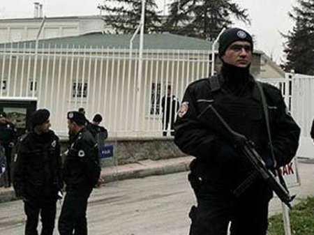 Terrorçulara dəstək verən Türk Təbiblər Birliyinin üzvləri həbs olundu