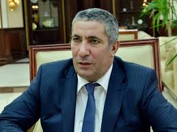 Siyavuş Novruzov növbədənkənar seçkilərə belə üsyan etmişdi