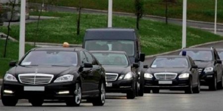 İşə piyada gedən Azərbaycan naziri kimdir?