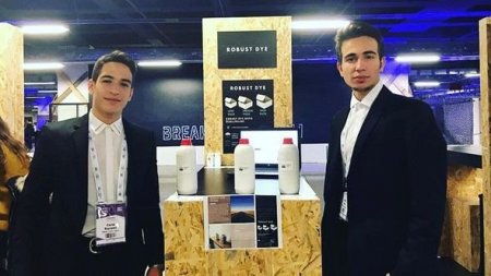 Azərbaycanlı tələbə silinməyən boya yaratdı