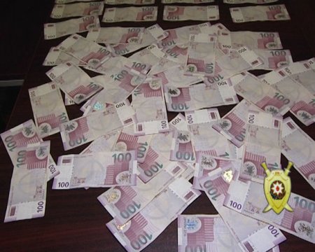 Bakıda saxta pul hazırlayanlar tutulub 