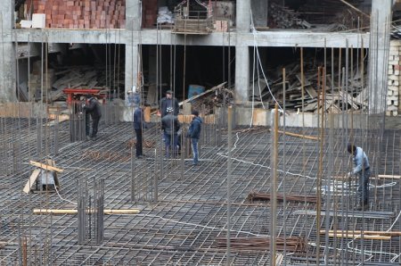 Azərbaycanda əhalini aldadan tikinti şirkətlərinin adları