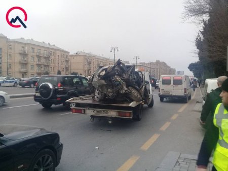 Bakıda dəhşətli qəza - 2 ölü, 2 yaralı