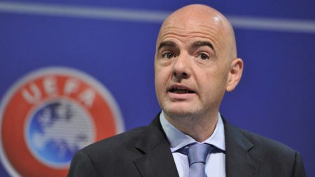 FİFA “qış transfer pəncərəsi”ni ləğv edə bilər