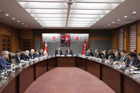 Türkiyə Gürcüstan məhsullarına kvotanı ləğv etdi