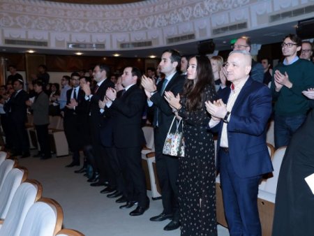 Leyla Əliyeva Xocalı faciəsinin ildönümü ilə bağlı tamaşanın təqdimatında iştirak edib