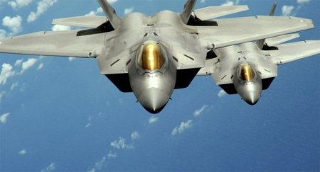 Putinin daha iki qorxunc qırıcısı Hmeymimə endi