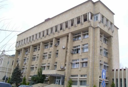 Bakıda icra başçısı Abdin Fərzəliyevin də adı hallanan 12 milyonluq fırıldaq