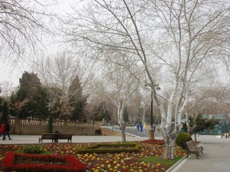 Bakıda hava sabah da yağmursuz olacaq