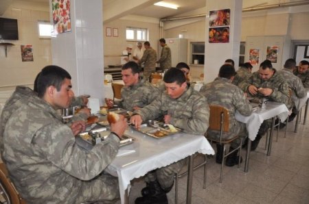 Türkiyə Ermənistanla sərhəddə nəzarəti gücləndirdi