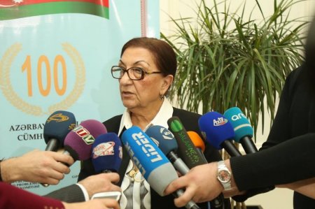Dilarə Seyidzadə Azərbaycanda qadınlara seçki hüququnun verilməsi tarixi haqda