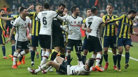 İstanbul derbisində əsl gərginlik yaşandı