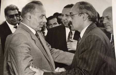 Əliyevin həyatı, Qəmbərin ölümü...