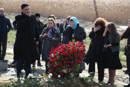 Tahir Əkbər dəfn olundu