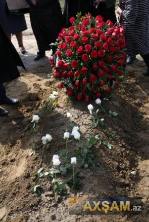 Tahir Əkbər dəfn olundu 