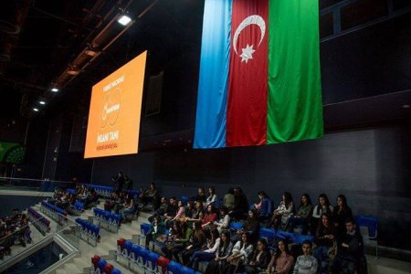 Bakıda "60 saniyədə insanı tanımağı" öyrətdilər