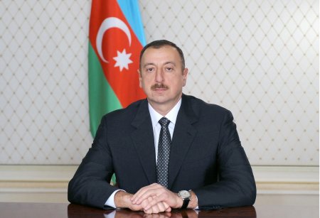 İlham Əliyev gənclər siyasəti ilə bağlı fərman imzaladı