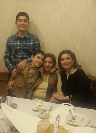 Madam Hacıbəylinin çoxsaylı mülklərinin sənədləri də yayıldı