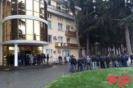 Gürcüstanda azərbaycanlı icra başçısının qərarı narazılığa səbəb oldu
