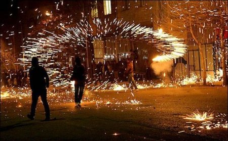 İranda çərşənbə bayramında insident