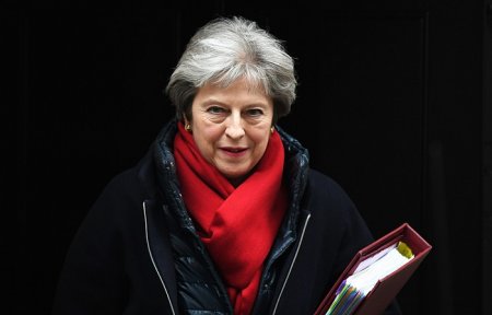 Britaniyanın baş naziri 23 rus diplomatını ölkədən qovur