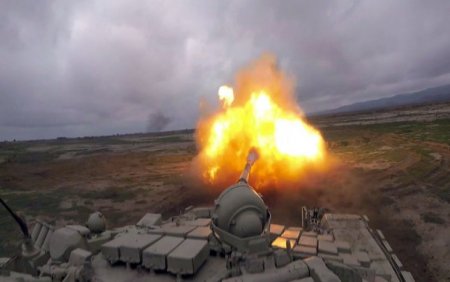Azərbaycan ordusunun genişmiqyaslı təlimlərinin döyüş atışlı əsas mərhələsi keçirilib