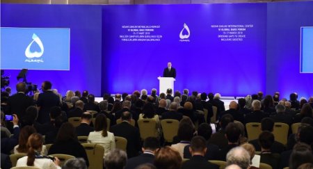 Prezident Qlobal Bakı Forumunda çıxış edir: “Bu bizə dərs oldu...”