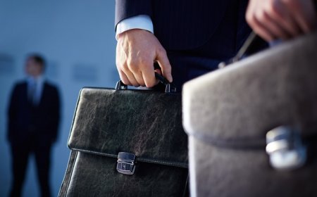 Rusiya diplomatlarını və kəşfiyyatçılarını qərbdən kütləvi qovmaga başladılar