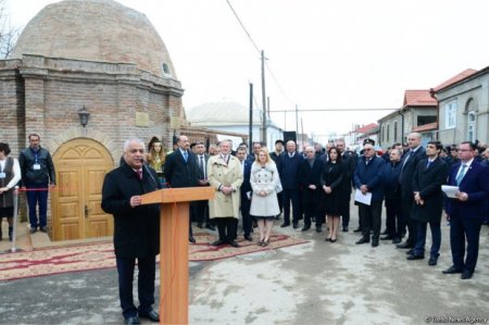 Nazir və səfir Qubada tarixi Gümbəzli hamamın açılışında