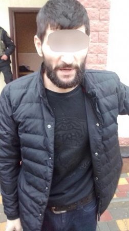 Çoxsaylı silah-sursatla tutulan bu azərbaycanlı qanqsterlər kimdir?!..