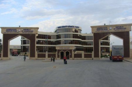 Qəmbərinin şirkəti ilə anlaşıb Azərbaycana saxta mal gətirən “gözəgörünməz” kimdir...