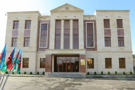 Dövlət Təhlükəsizliyi Xidmətinin kollektivi Fəxri xiyabanda ulu öndər Heydər Əliyevin xatirəsini yad edib