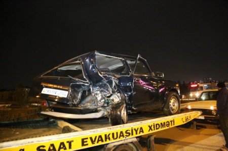 Bakıda baş vermiş ağır yol qəzasında iki nəfər xəsarət alıb