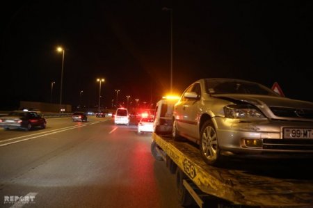Bakıda baş vermiş ağır yol qəzasında iki nəfər xəsarət alıb