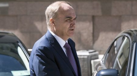 Səfir Vaşinqtonda yalvarır: “Heç kim mənimlə görüşmək istəmir...”