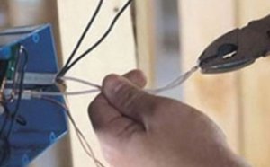 Göygöl elektrik şəbəkəsinin işçisini cərəyan vurub öldürdü