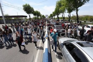 Yerevanda etirazçılar ABŞ səfirliyinə doğru hərəkət edir