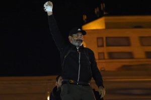 Polisin saxladığı Nikol Paşinyan bəyanat yaydı