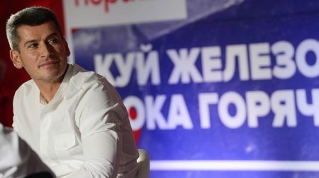 Rusiyada daha bir "oliqarx əməliyyatı" və milyarderin həbsi: Leyla Məmmədzadə də saxlanıldı