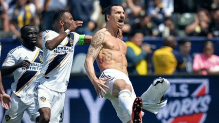 Zlatan İbrahimoviç ABŞ-da möhtəşəm debüt etdi