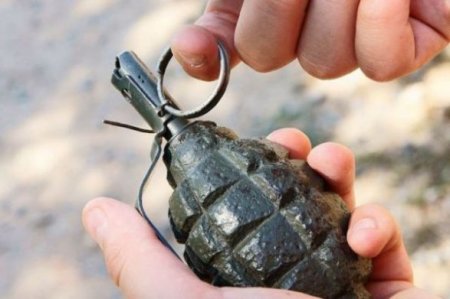Xırdalanda mağazaya qumbara atıldı