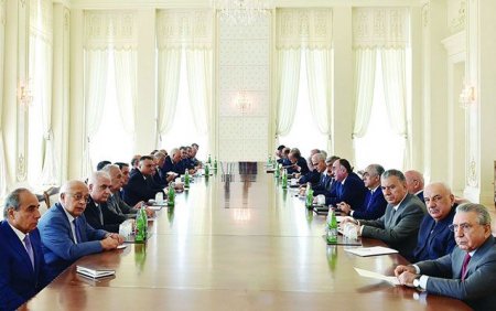 “Hökumət bütövlükdə istefaya göndəriləcək” - Siyavuş Novruzov