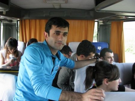 Hakimiyyətin üstünə şizofreniya gəlir