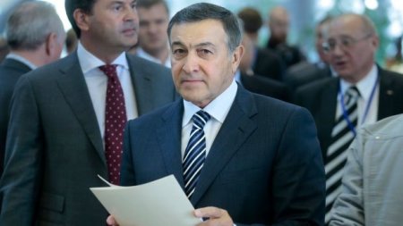 Növbə Ağalarova çatdı?