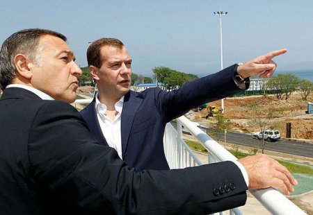 Növbə Ağalarova çatdı?