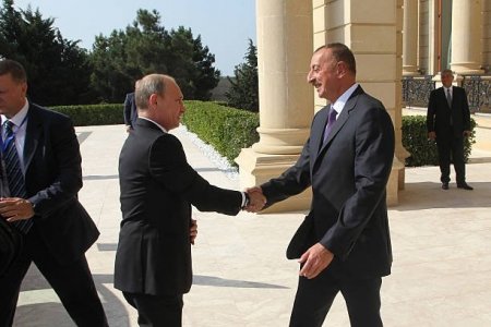 İlham Əliyev Putinlə şəxsi münasibətləri haqda: "Tabeçiliyimizdə olanlardan kimsə kələ-kötürlüyə yol versə, dərhal..."